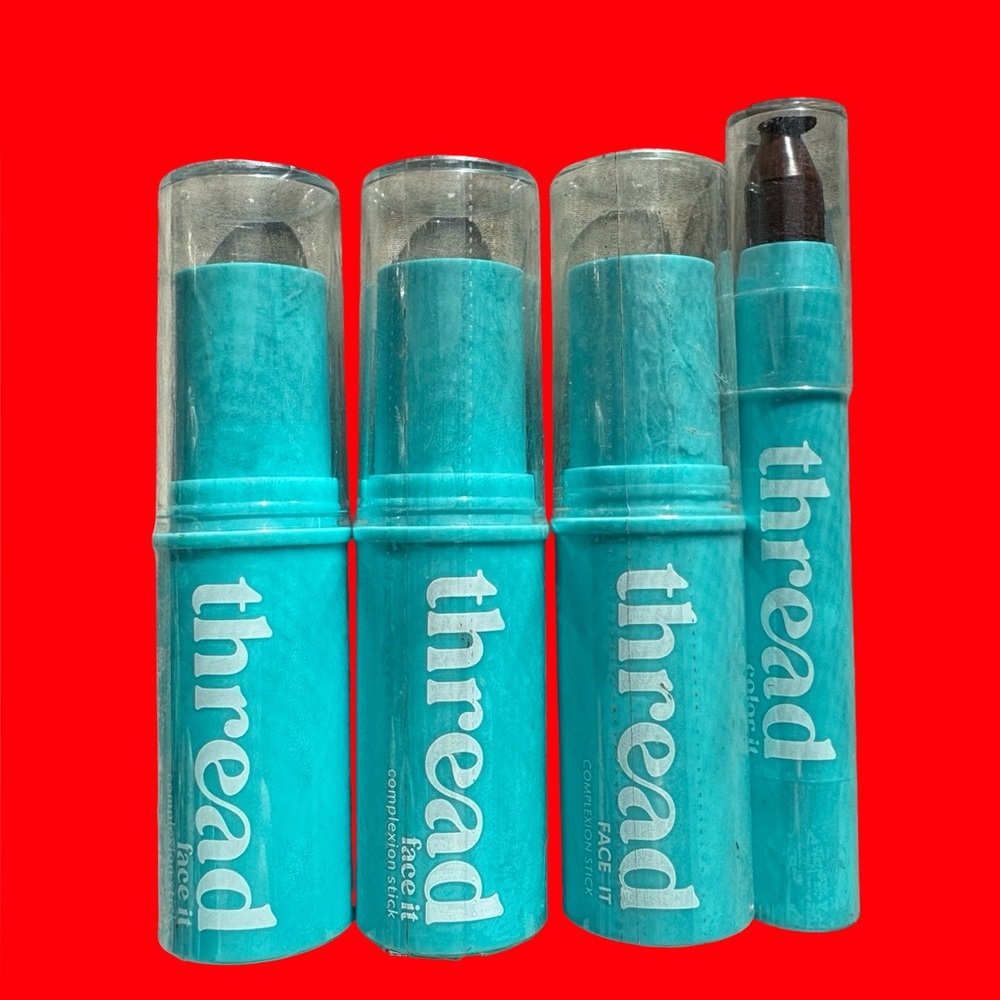 Thread Face It Blue Makeup Sticks